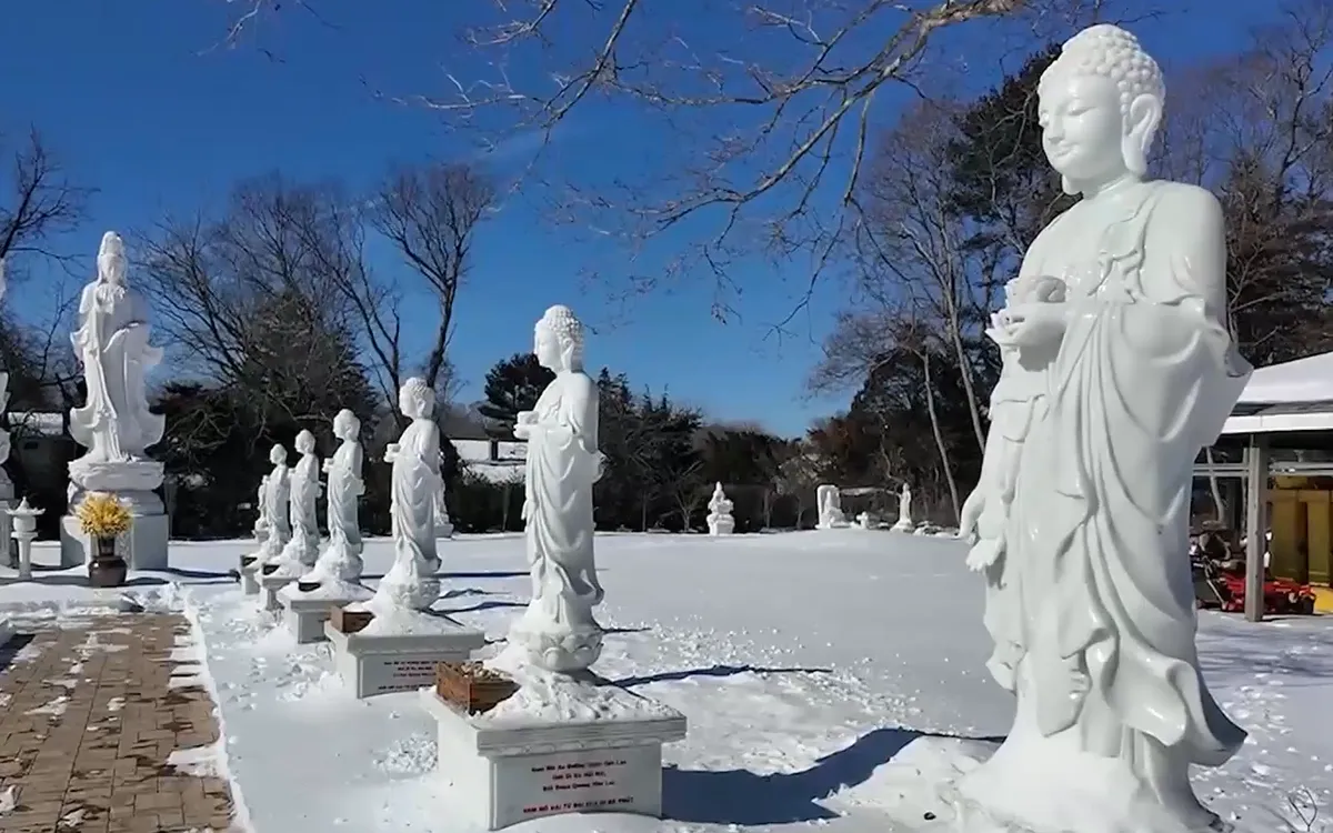 Chùa Việt tại New York - nơi tìm về sự bình an